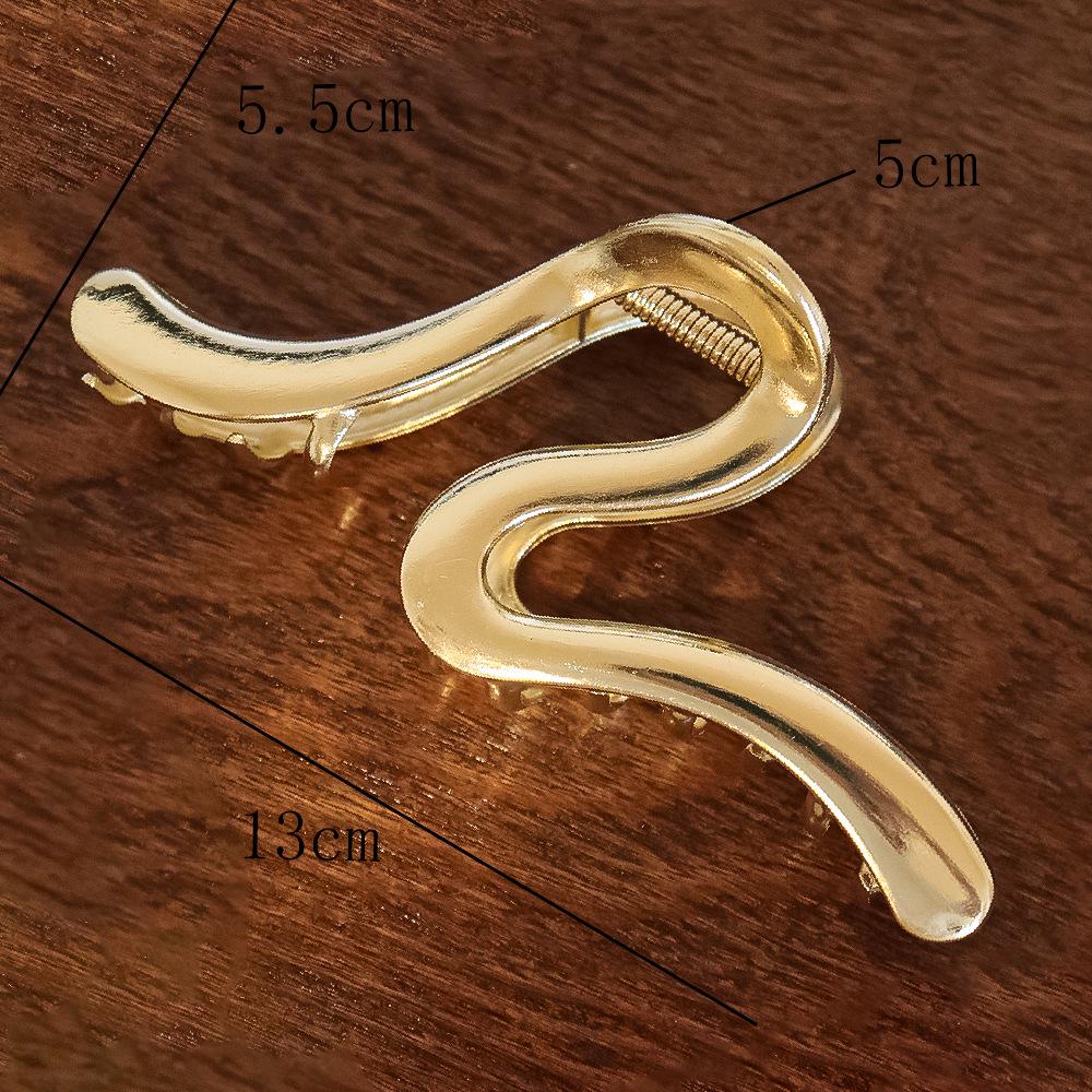 

2024 Large Metal Texture Claw Clip for High-End Updo - Women s Niche Design