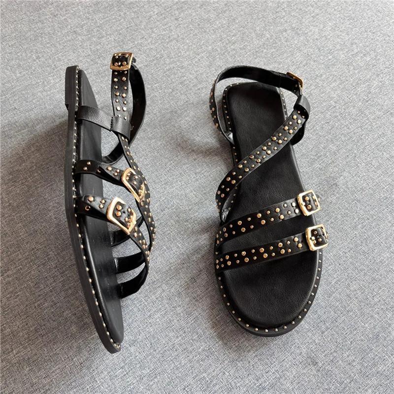 Fashion Ins style Fashion Rivet Strap Buckle Women Flats Sandals 2025 Summer Narrow band Slingbacks Beach Gladiator Sandals Casual Shoes