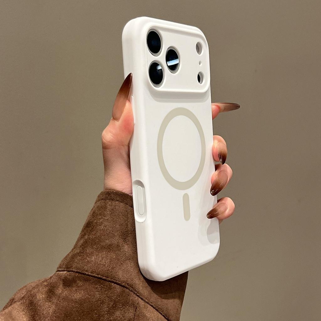 New Magnetic Liquid Silicone Case for Apple IPhone 17 Pro Max, Full-coverage Skin-feel Protective Case for IPhone 16