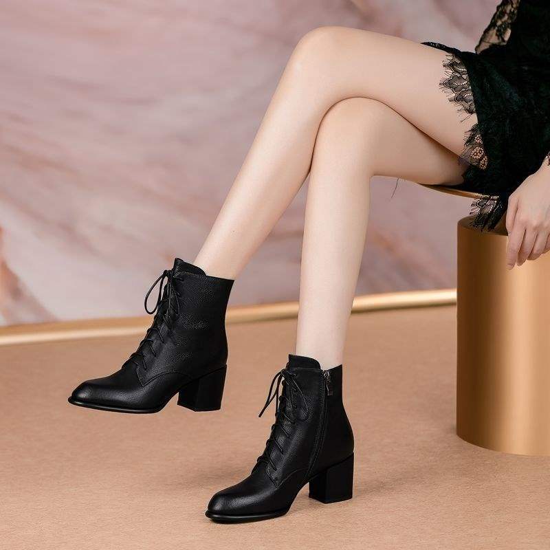 2025 New Short Boots Female Real Soft Leather Martin Boots Women's Autumn and Winter Heel Fashion Versatile Warm Velvet Women's Boots