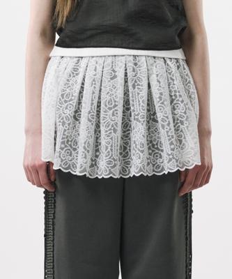 Podeowedeo Embroidered Pleated Skirt (Ivory)