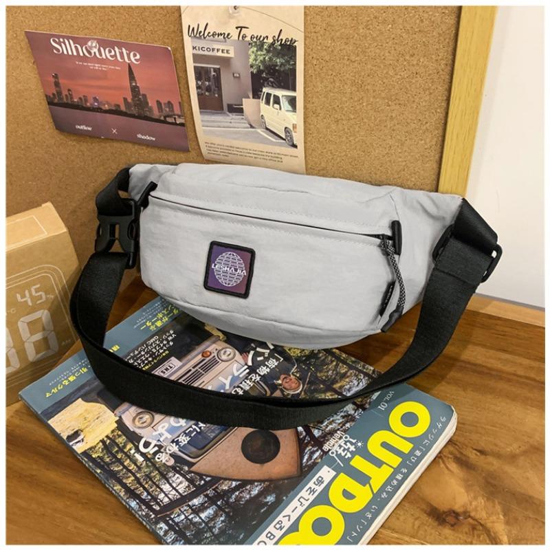 New fanny pack lightweight fashion breast bag shoulder bag messenger bag simple small bag leisure travel bag