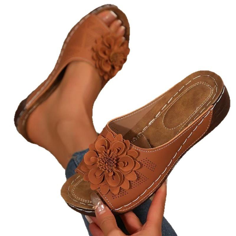 2026 Spring Summer Women's Wedge Platform Peep Toe Slippers Floral Decoration Outdoor Casual Slides