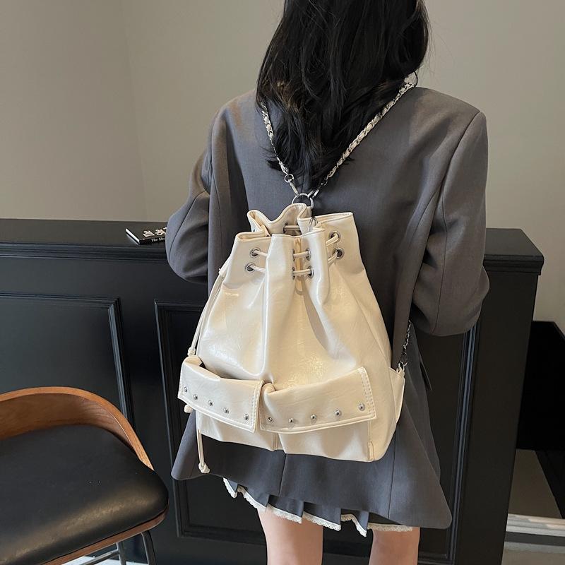 Multi-pocket Chain Large Capacity Backpack Commuter Versatile Shoulder Messenger Bag