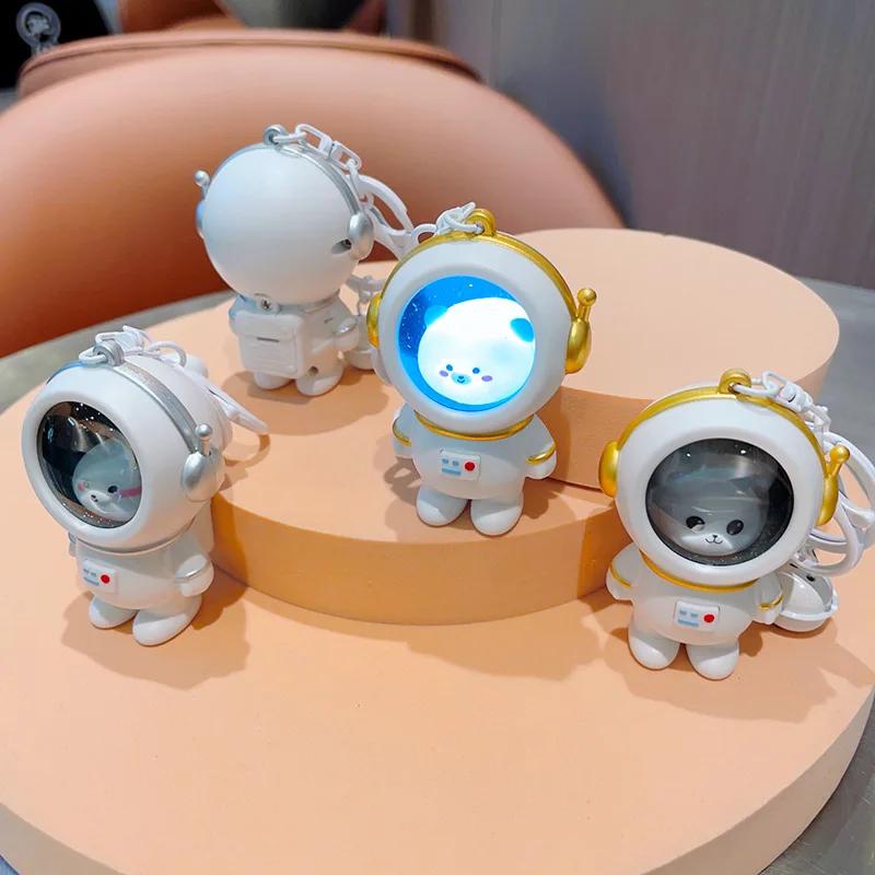 Niedlicher Sternenlicht-Astronauten-Schlüsselanhänger Kann Ich liebe dich sagen Sound Licht Bär Auto-Schlüsselanhänger Paket Anhänger Kawaii Geschenke Tasche Aufhängung