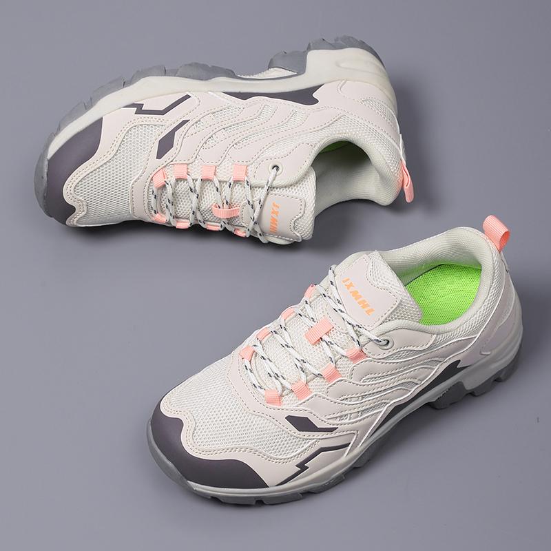 Fashion New Designers Hiking Shoes Man Outdoor Trekking Shoes Tourism Camping Sports Hunting Shoes Mesh Men Sneakers Trendy
