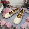 Fashion Fashion Strange Toe Footwear Shallow Flats Mary Janes Shoes For Women 2025 New Female Buckle Strap Ladies Flats Lolita Shoes