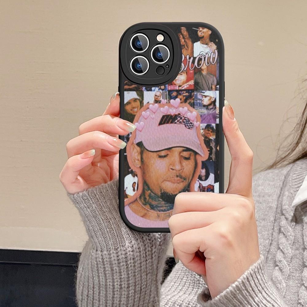 

Chris Brown American Rapper Phone Case Hard Leather For iPhone 14 13 12 Mini 11 14 Pro Max Xs X Xr 7 8 Plus Fundas iPhone 14 pro