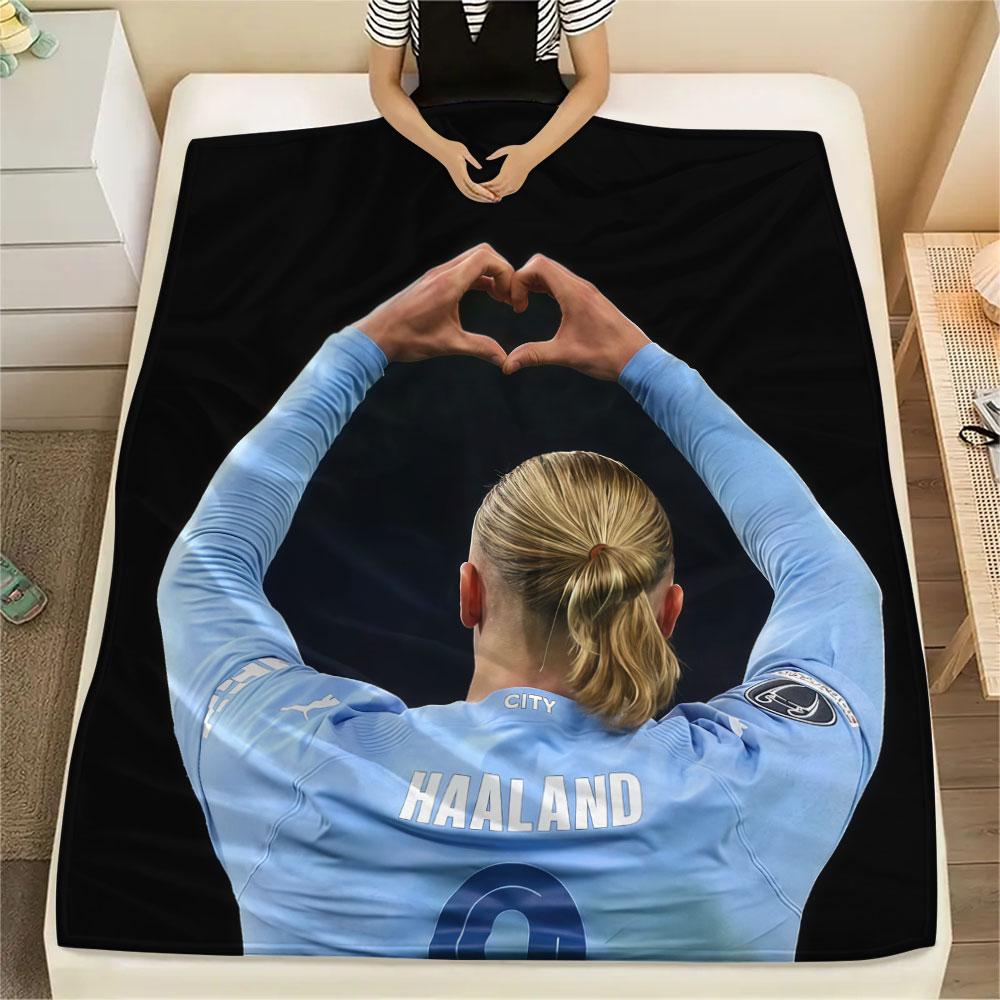 Erling Haaland Printed Flannel Blanket, Soft Throw for Bedroom Sofa, Washable,soccer Fan Merchandise, Great Gift.