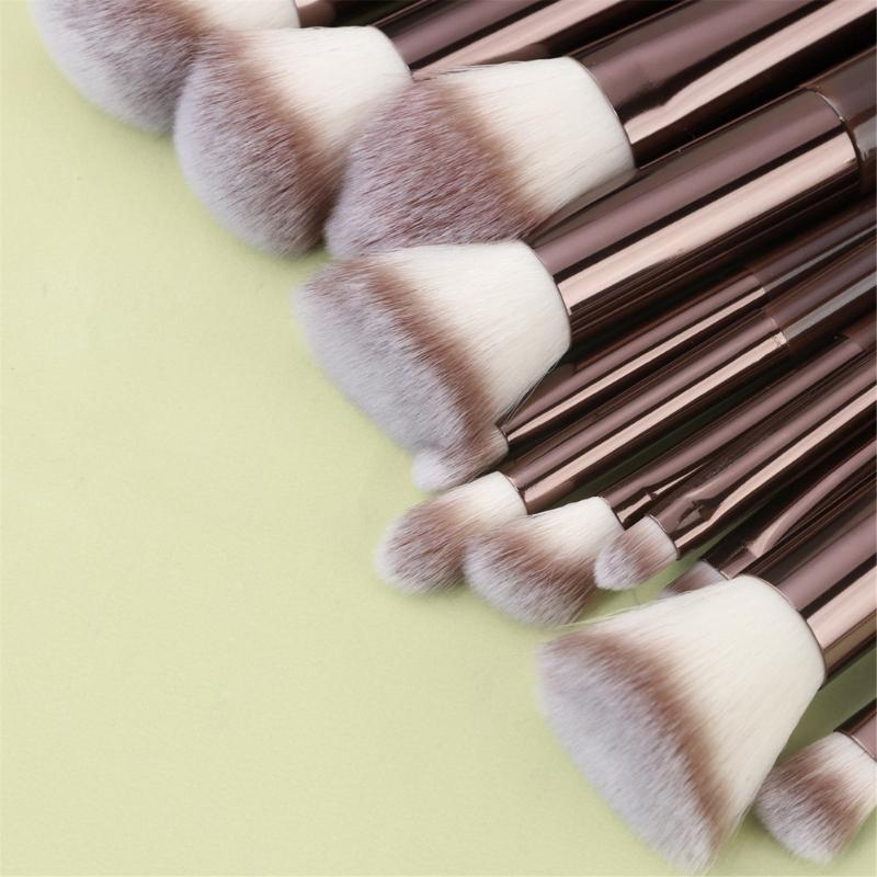Portable 11 Pieces Makeup Brush Set For Travel Essential Cosmetic Brushes With Storage Bag for Women and Girls