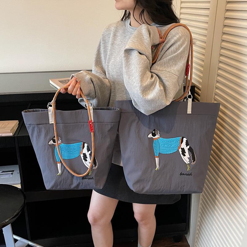 Spring Japanese Embroidered Eco-friendly Women's Shoulder Bag - Trendy, Large Capacity, Lightweight Tote