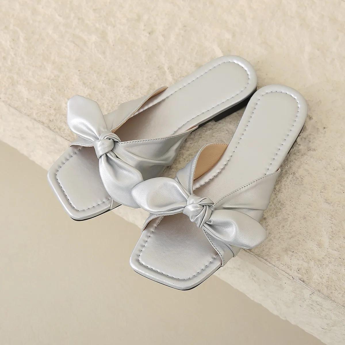 

Летние Новые Женские Туфли Большого Размера с Квадратным Носком на Плоском Каблуке, Сандалии с Бантом, Носимые Шлепанцы, Дизайнерские Сандалии 43 серебряный