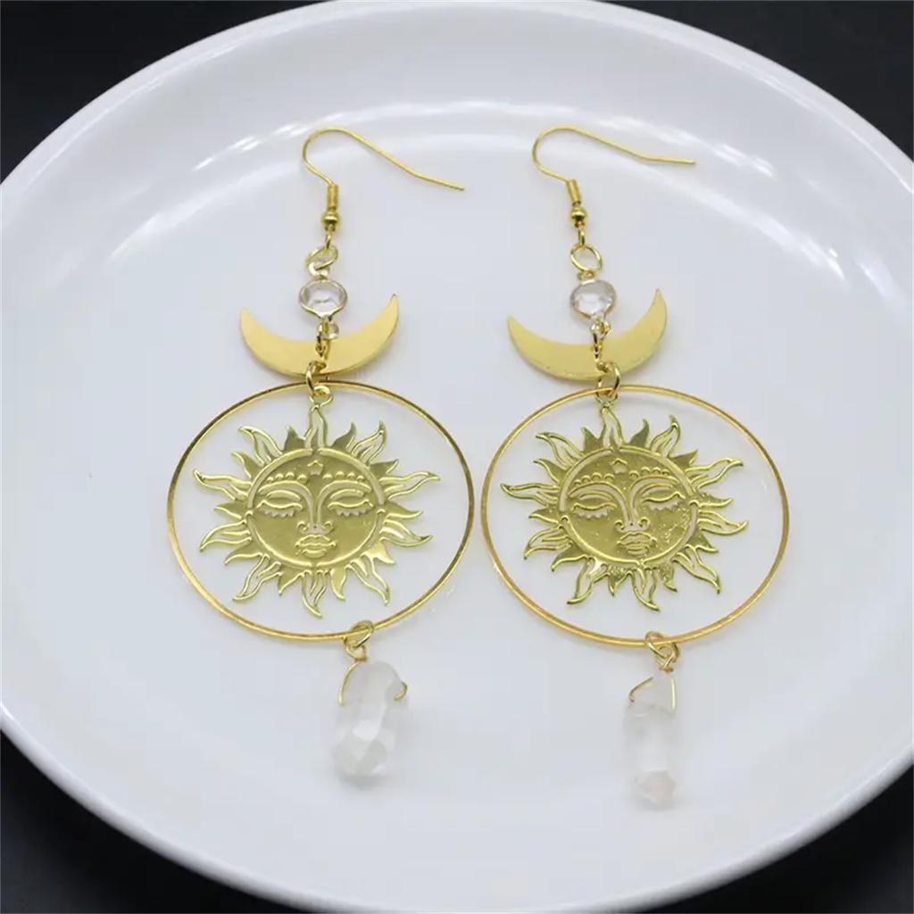 1 Pair Elegant Celestial Sun And Moon Drop Earrings With Artificial Crystal Fashion Jewelry For Women Match Daily Outfits Party Accessories.
