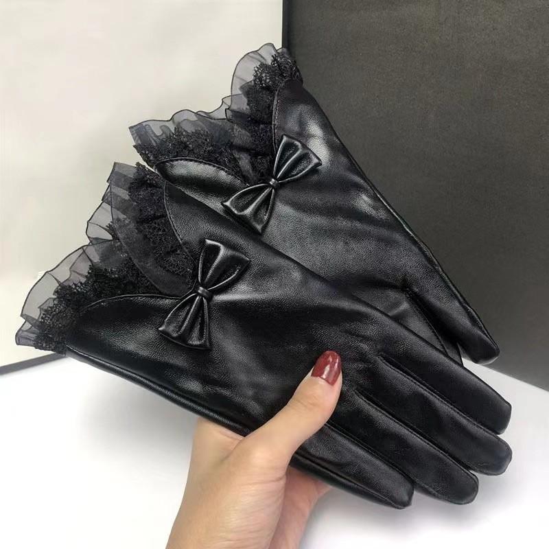 Womens Pu Leather Touch Screen Gloves With Bow Lace For Winter Commuting