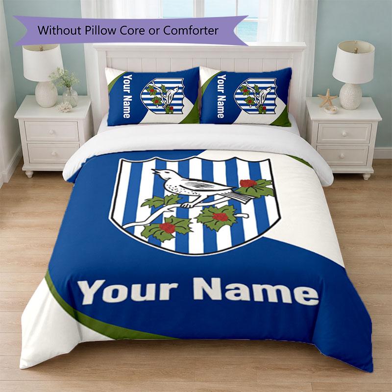 Set Biancheria da Letto Personalizzato West Bromwich Albion FC con Nome Testo 1 Copripiumino + 2 Federe Logo Calcio Regalo Personalizzato per Occasioni Speciali Decorazione Camera da Letto