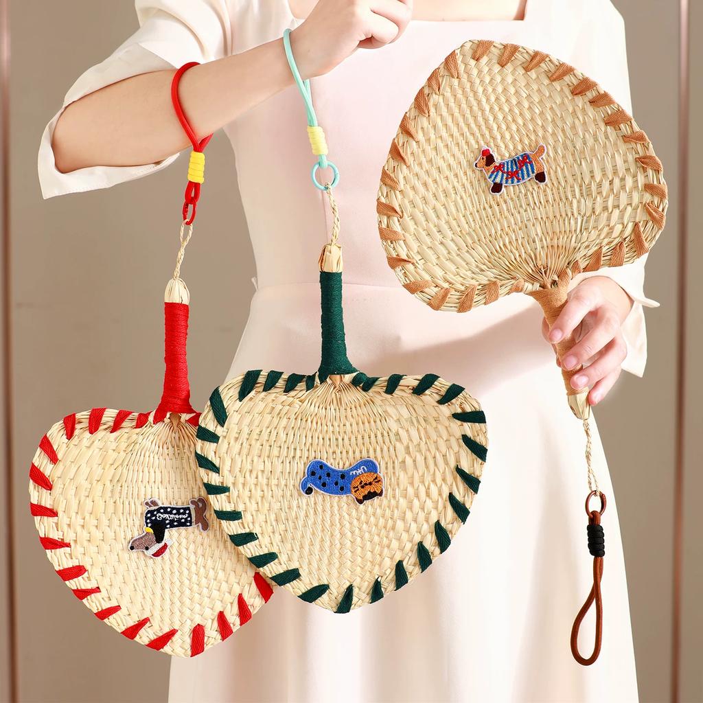 New Creative Embroidered Straw Fan, Hand-Woven, Portable and Durable, Suitable for Summer Cooling for Babies, Old-Fashioned Hand-Cranked Fan