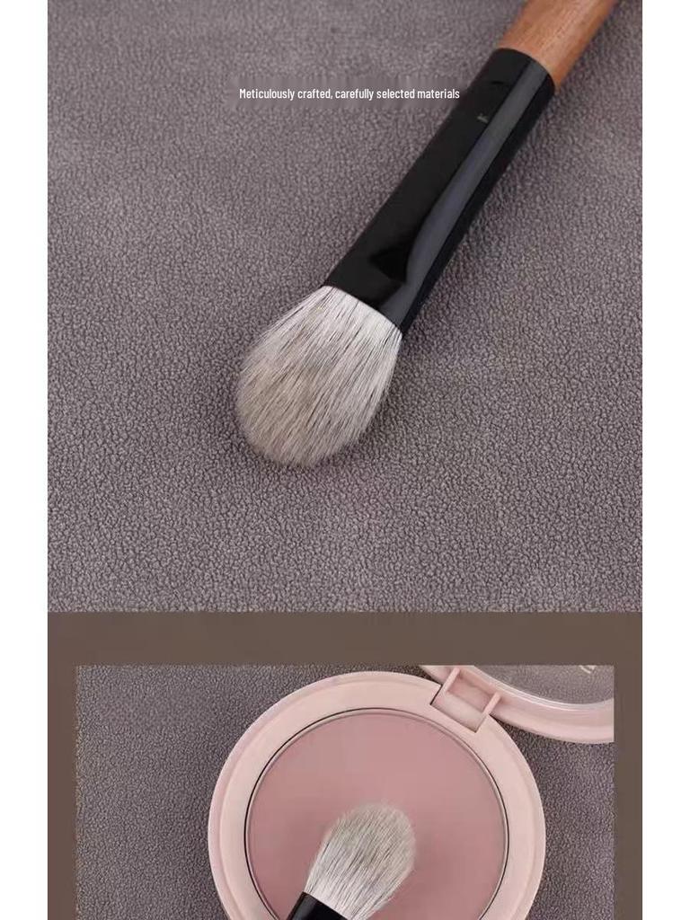 Bamboo Fendou Large Peach Heart Makeup Brush Set with Soft Bristles - Includes Eyeshadow, Base, Highlighter, and Blush Brushes