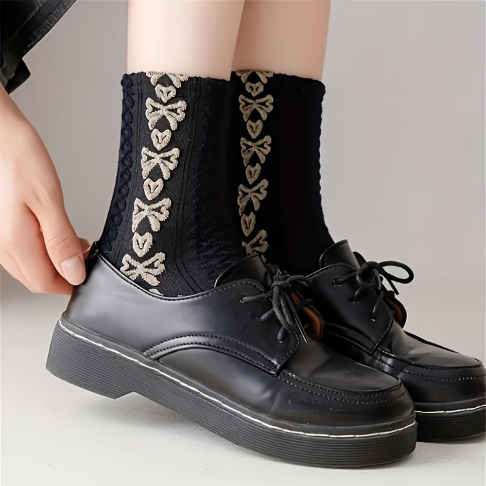 Autumn and Winter 3 Pairs Vintage Textured Socks, Comfortable & Breathable Mid Tube Socks, Women's Stockings & Hosiery