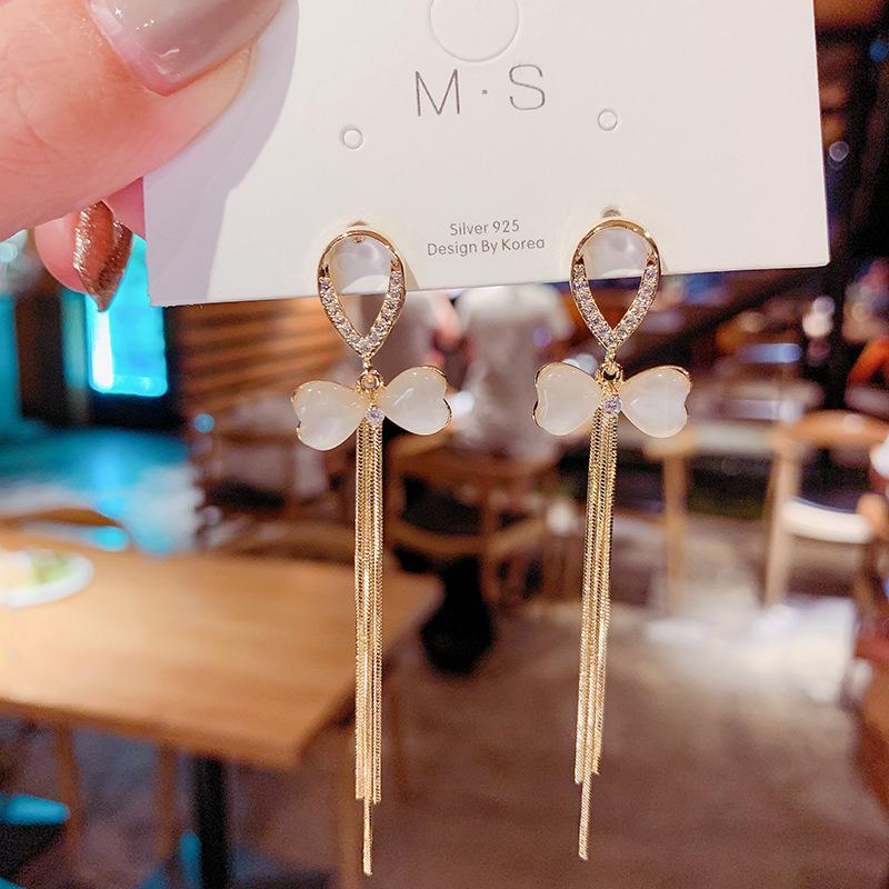 

Butterfly Tassel Korean Temperament Stud Earrings Design Ear Jewelry