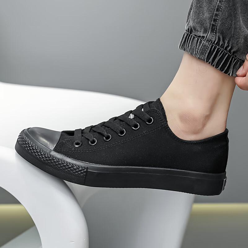 Warrior WXY167 Classic Low-Top Canvas Sneakers