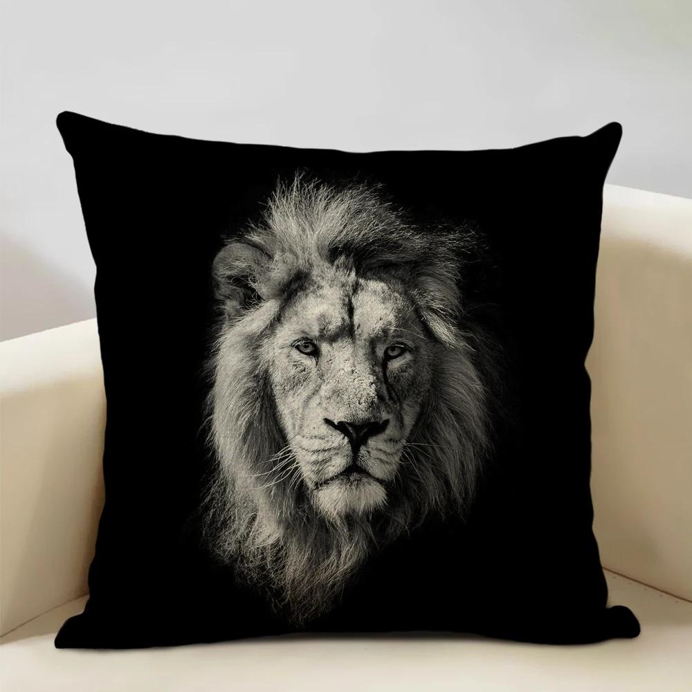 Animal Portrait Cushion Cover,Lion, Tiger, and Bear Patterns,Home Sofa Decorative Throw Pillow Case Perfect Children's Gift
