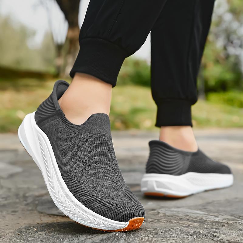 TUINANLE Barefoot Shoes Men Wide Toe  Flats Shoes Classic Slip-On Loafers Men Lightweight Breathable Driving Sneakers