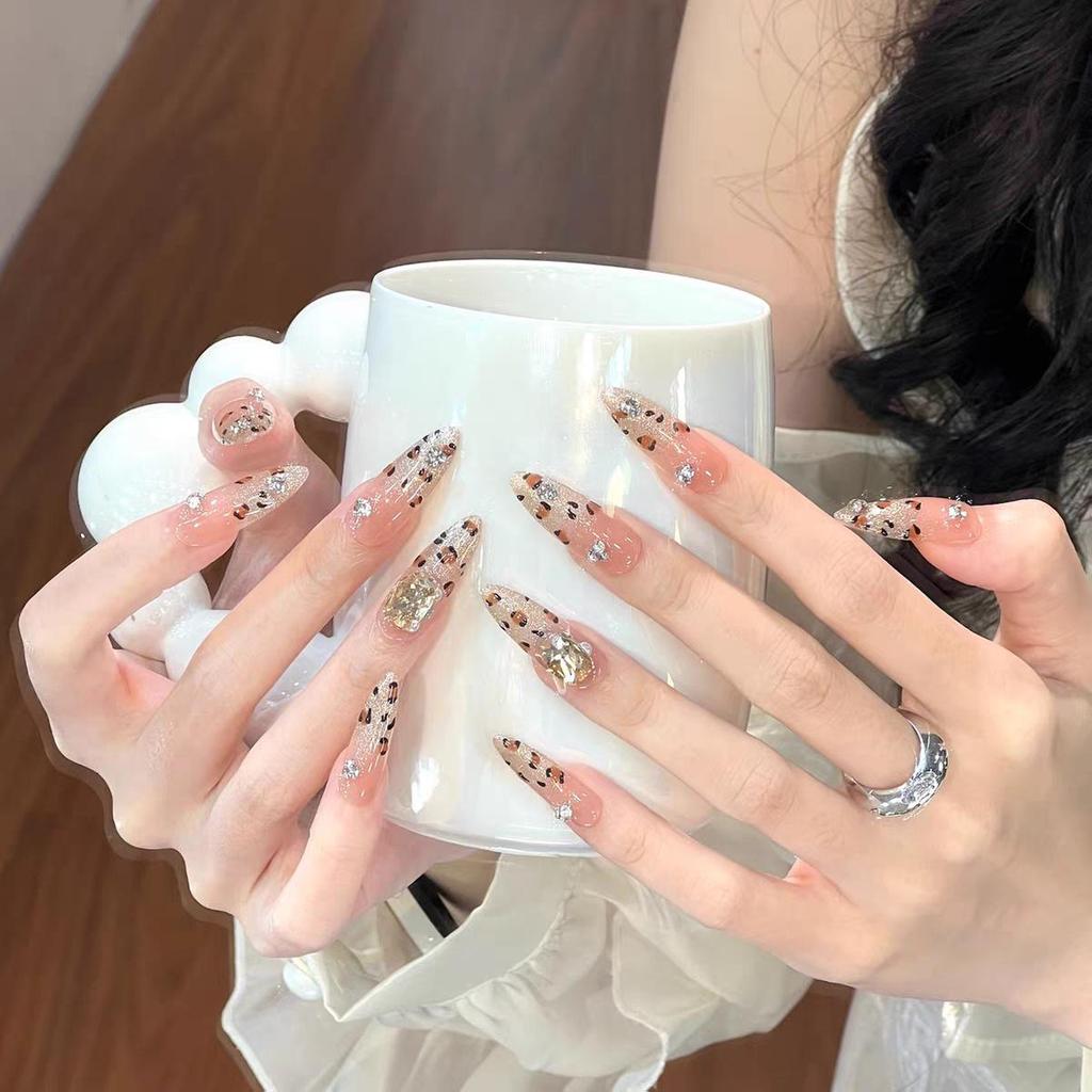 Super Flash Style: High-Class Aura Cat Eye Handmade Nail Tips for Young Ladies
