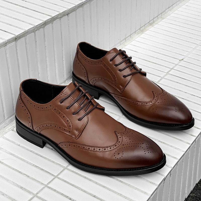 Fashion New Men Casual Derby Shoes Fashion Mens Formal Dress Footwear Handmade Leather Oxford Shoes All-match Male Brogue Shoes Sneakers