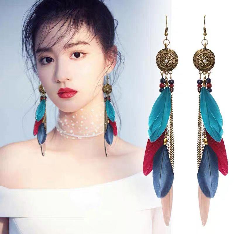 Retro Ethnic Style Feather Earrings Seaside Vacation Accessories Personalized Simple Bohemian Fringed Long Ear Jewelry