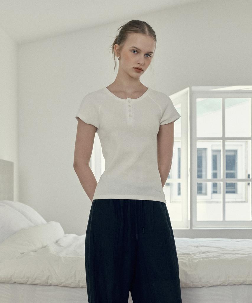 JUCYJUDY Henley Neck Waffle T-Shirt J1Ts321D