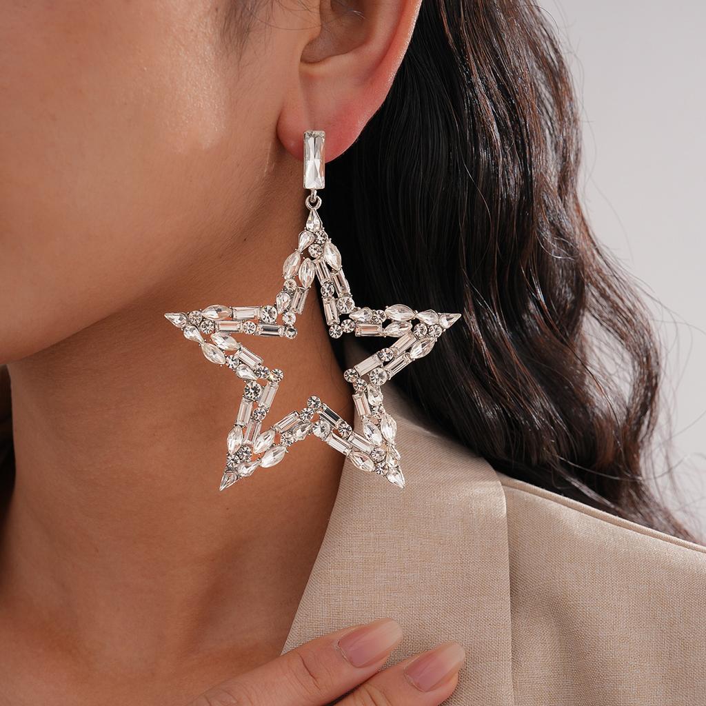 Exaggerated Diamond-set Hollow Five-pointed Star Earrings, Personalized Wind Heavy Industry Exquisite Earrings
