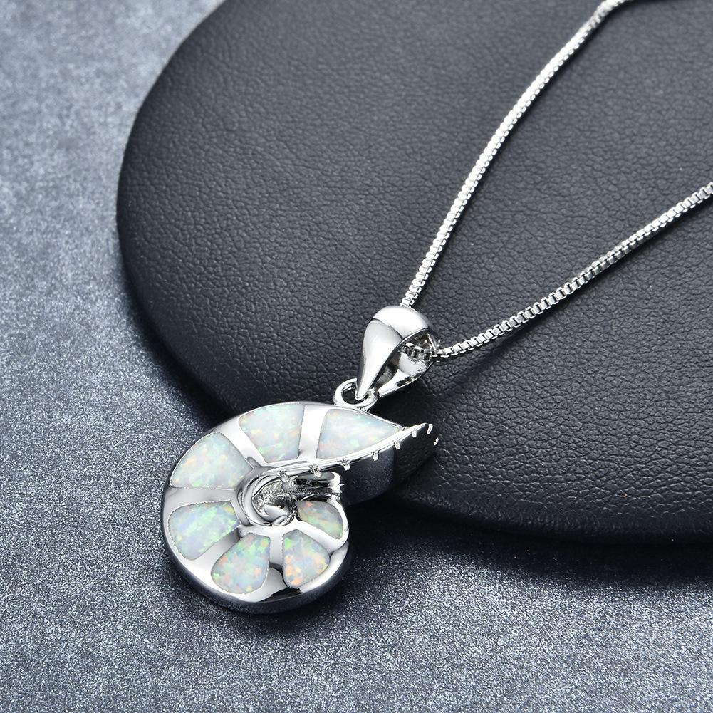 

Xiang Jewelry European and American Fashion Jewelry Necklace Womens Pendant Short Style
