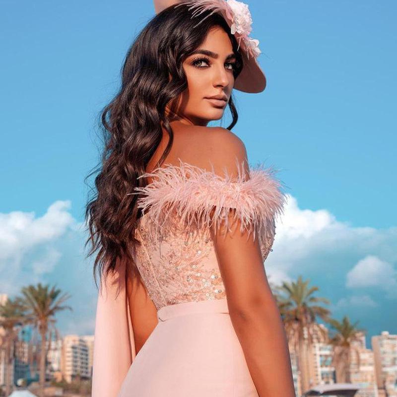 Nové evropské a americké peříčkové trubkové top sexy módní párty overal.