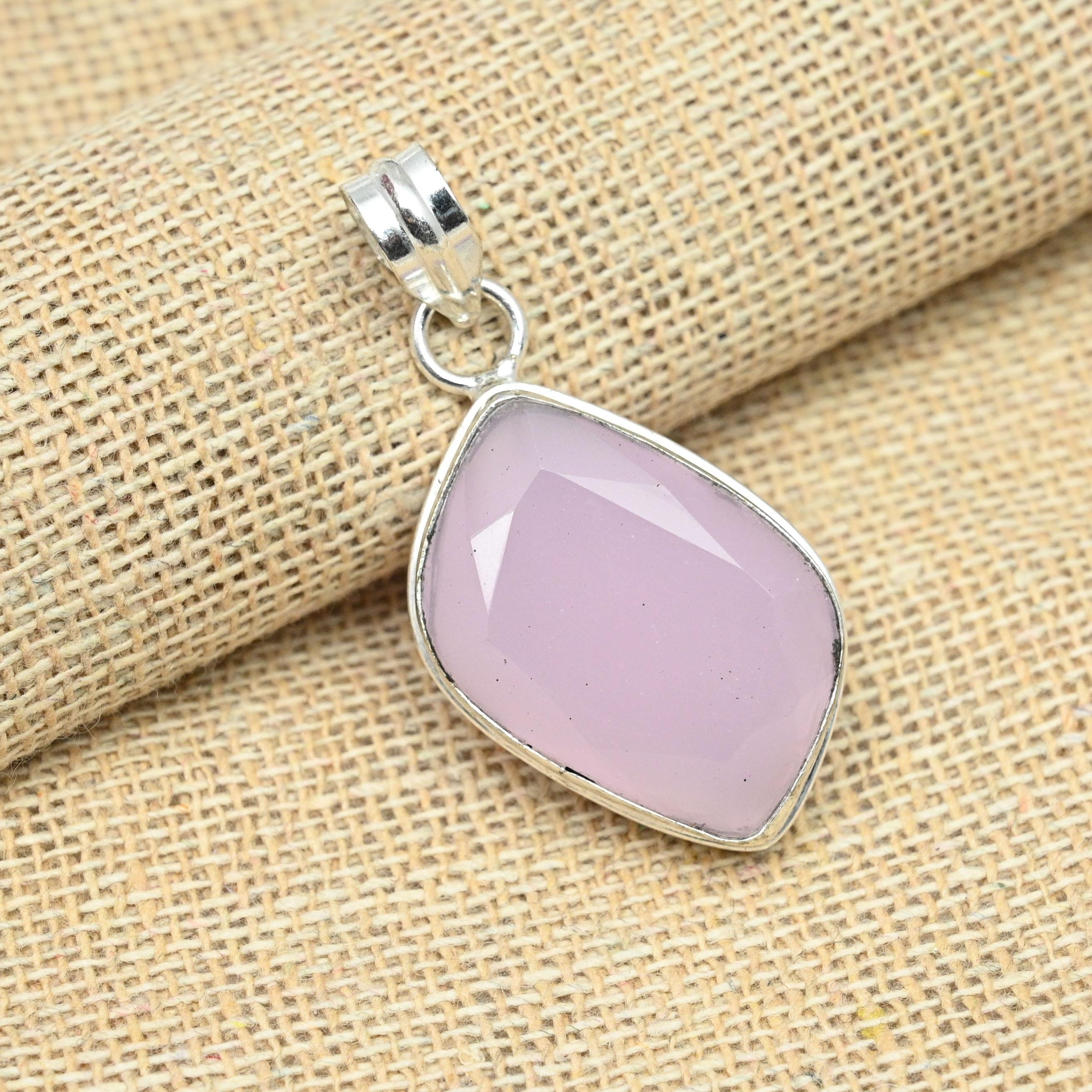 

Женские ювелирные изделия из стерлингового серебра 925 пробы ручной работы с розовым халцедоном и драгоценным камнем 1.77 Inches розовый