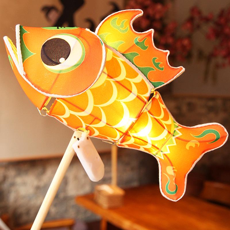 Illuminated Koi Lantern: Handheld, Three-Stage, Ancient Chinese Style Lantern with Fish and Floral Design