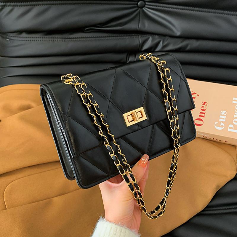 Chic Winter Fashion Women's Shoulder Bag Elegant Small Square Bag With Chain Strap