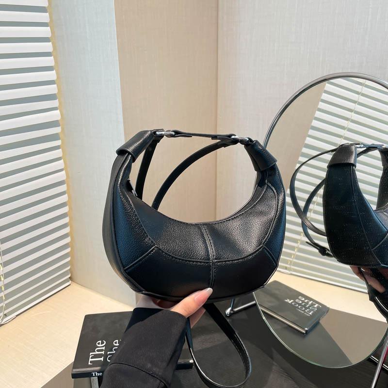 

Niche bag women s large-capacity new summer casual shoulder messenger bag commuter dumpling bag чорний