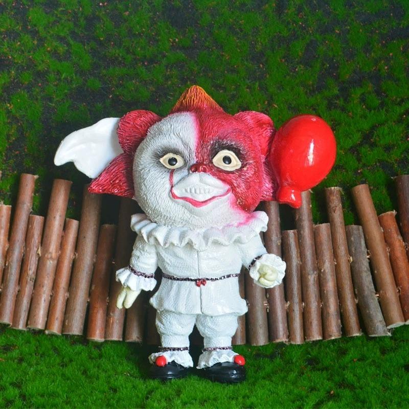 Halloween Horror Mogwai Gizmo Monster Statue,  Mogwai Gizmo Scuplture Figures Desktop Decorations Haunted House Atmosphere Props