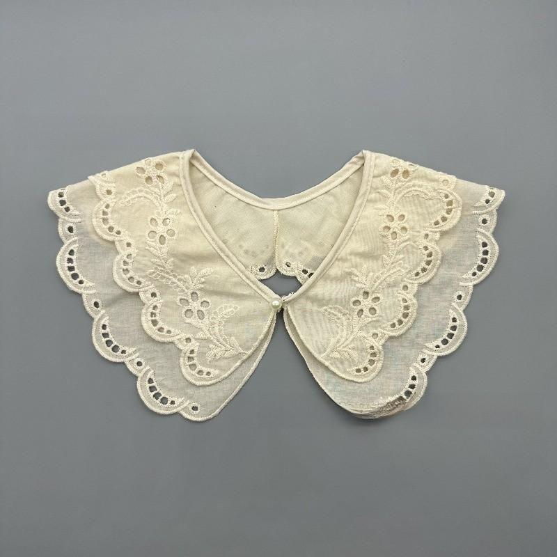 Ethnic Style Polyester Floral Lace Collar With Tie For Women Winter Accessory