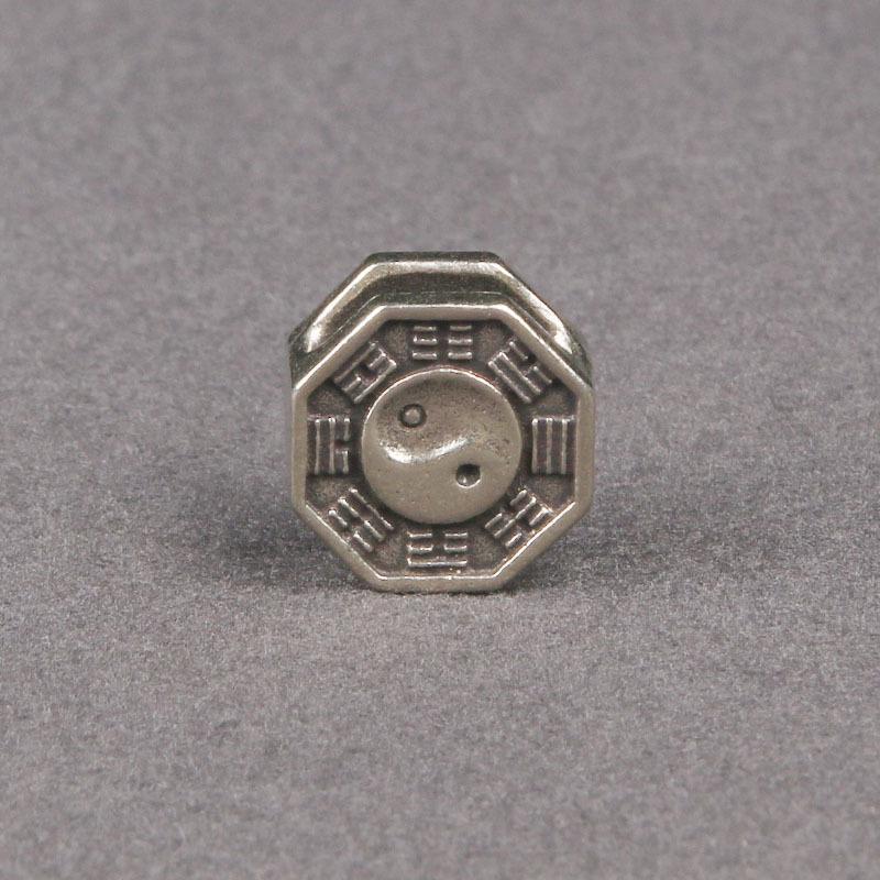 

Brass Tai Chi EDC Knife Pendant with Bagua Charm, Retro National Tide Rope Keychain, Braided Rope Spacer Beads DIY Accessory. мідний/білий