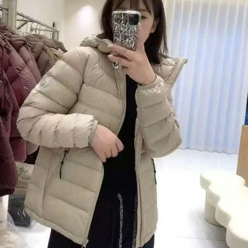 Outdoor portable, light and thin hooded short cotton clothes, women's simple solid color jacket stalls, get goods in batches.