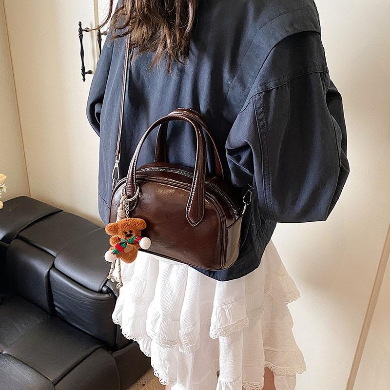 High-end small bag women's new spring versatile messenger bag fashion pillow bag