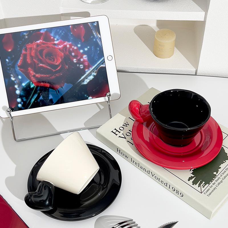 BRHeart Shaped Couple Coffee Cup Ceramic Cup&saucer Dining Table Coffee Mug Milk Mugs Afternoon Tea Teacup Fruit Juice ContainerEY