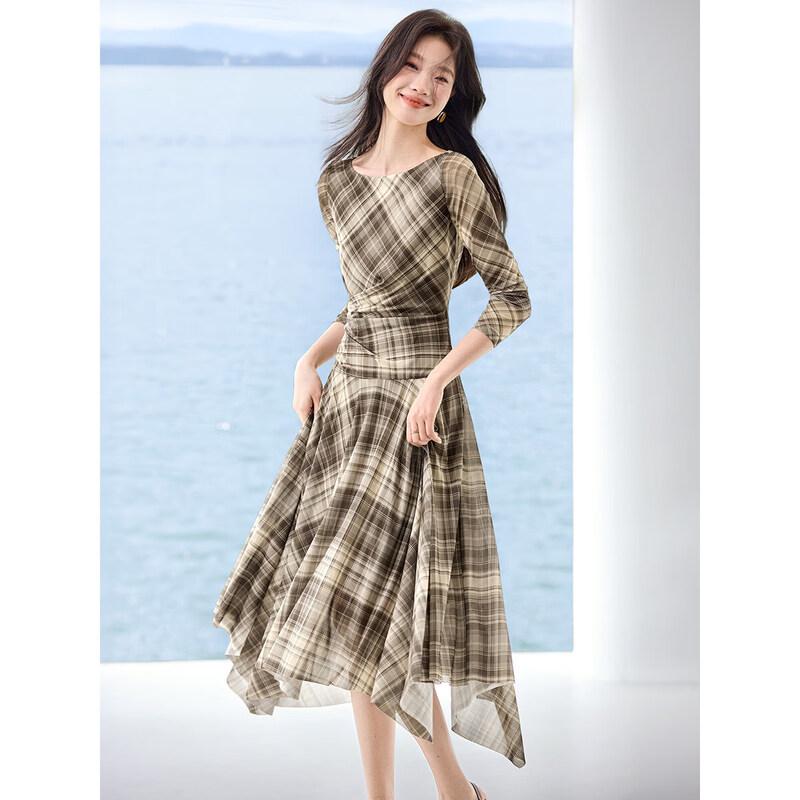 Women s Retro Plaid Off-Shoulder A-Line Midi Dress M