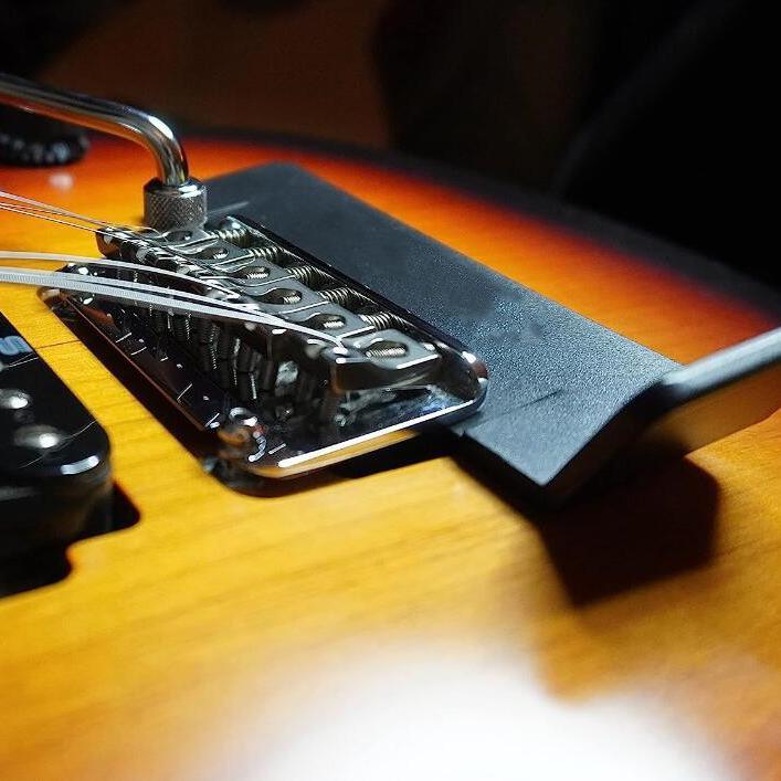 Floyd Rose Doppelsperr-Tremolo-Brücke Saitenwechselblock - Gitarren-Wartungswerkzeug