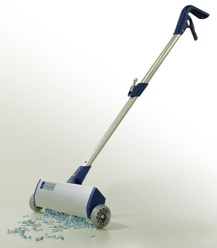 Shinwa Sokutei Hand Magnet, Detachable C, with Casters, 73556