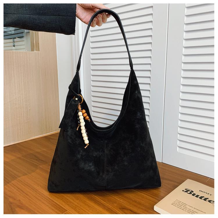 

Retro commuting large capacity tote bag 2025 new fashion casual solid color underarm trendy design shoulder bag чорний
