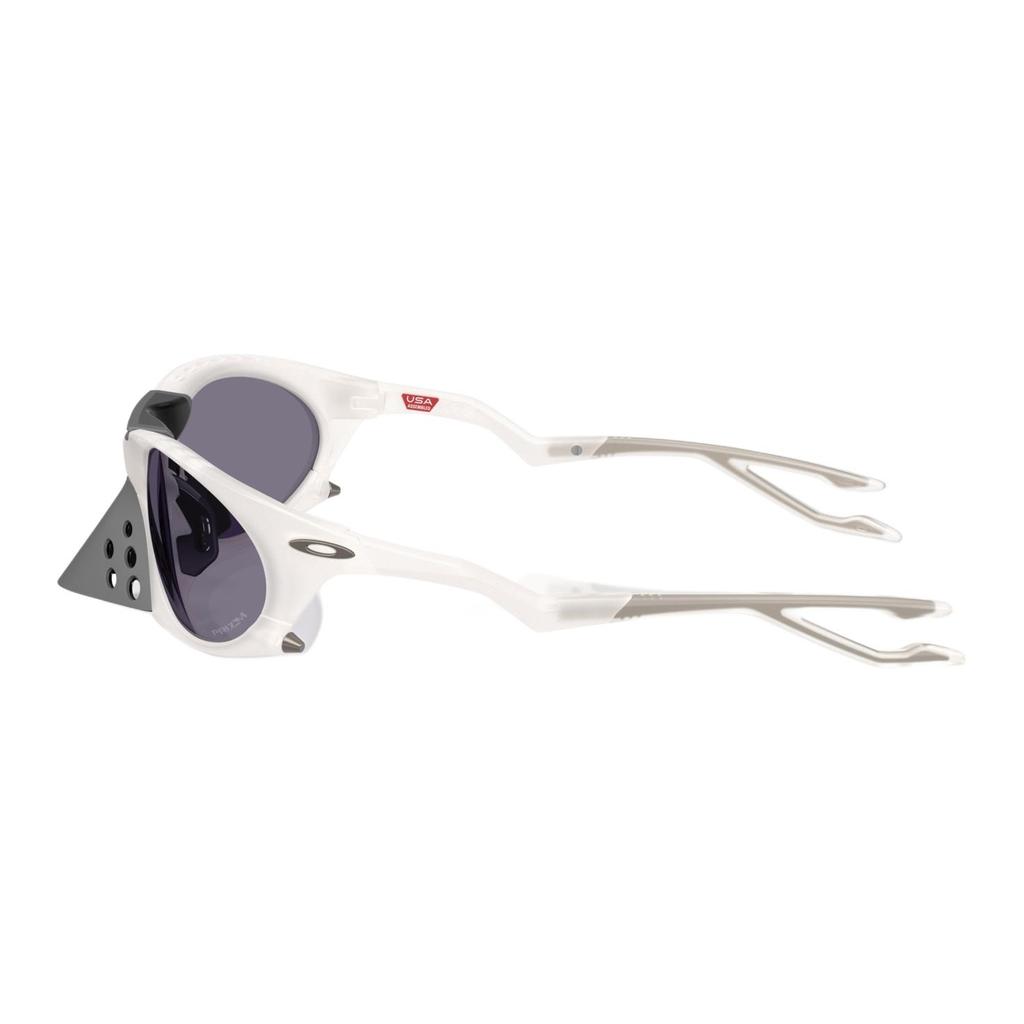 Oakley Fashion Personal Style Irregular Shape Sunglasses Men sunglasses White 0OO9437-06