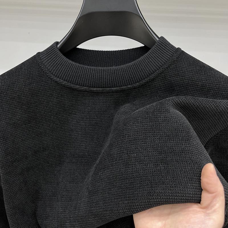 Men's Premium Fleece-Lined Sweatshirt: Warm, Thick, Solid Color, Round Neck, Long-Sleeve Base Layer for Autumn & Winter.