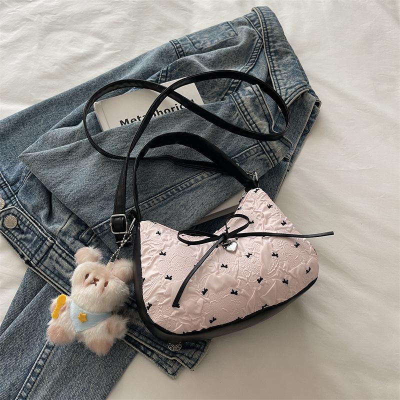 Niche Design Bag Women's 2025 New Fashion Versatile Shoulder Armpit Bag Casual Work Commuter Messenger Bag